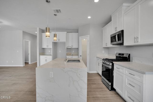 45060 Andale Avenue, Lancaster, CA 93535