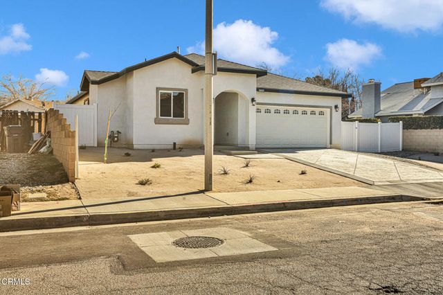 45060 Andale Avenue, Lancaster, CA 93535