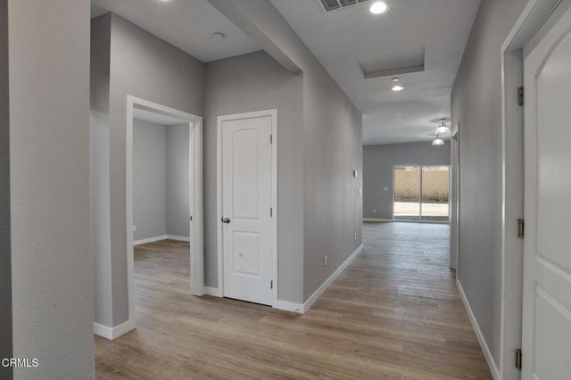 45060 Andale Avenue, Lancaster, CA 93535