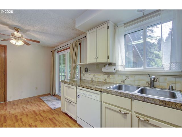16327 Ne 238TH St, Battle Ground, WA 98604