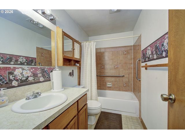 16327 Ne 238TH St, Battle Ground, WA 98604