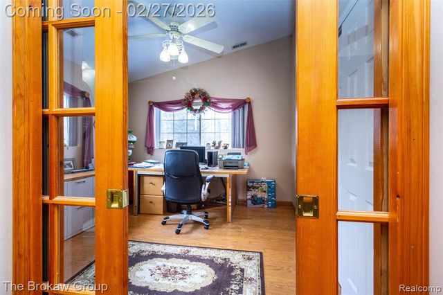 2020 Charnwood Drive, Troy, MI 48098