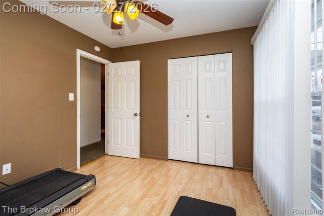 2020 Charnwood Drive, Troy, MI 48098