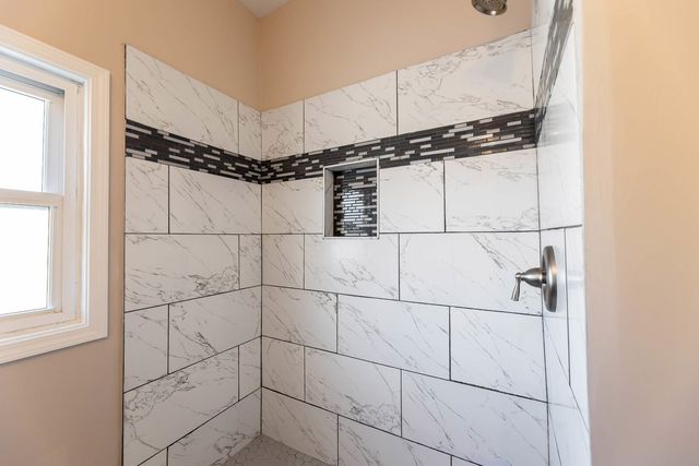 606 Bellwood Avenue, Bellwood, IL 60104