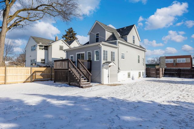 606 Bellwood Avenue, Bellwood, IL 60104