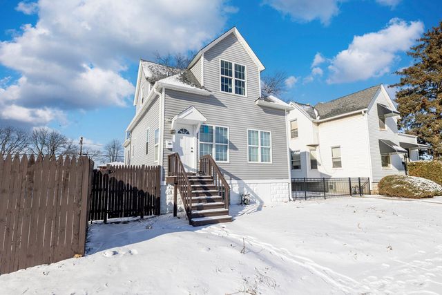 606 Bellwood Avenue, Bellwood, IL 60104