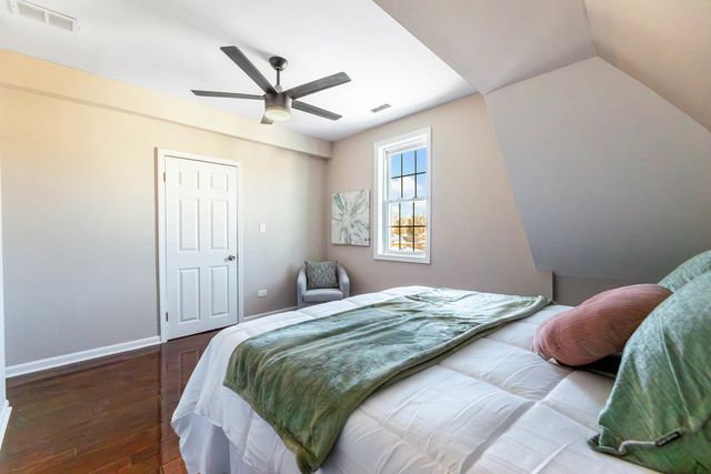 606 Bellwood Avenue, Bellwood, IL 60104