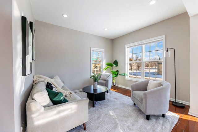 606 Bellwood Avenue, Bellwood, IL 60104