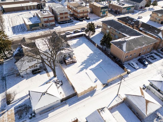 606 Bellwood Avenue, Bellwood, IL 60104