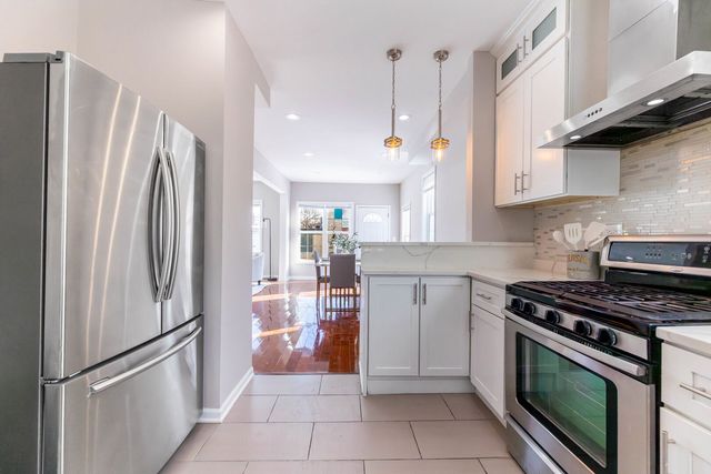 606 Bellwood Avenue, Bellwood, IL 60104