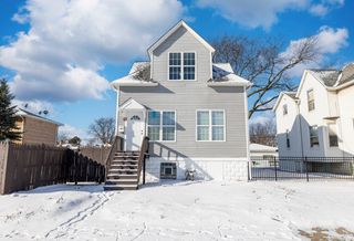 606 Bellwood Avenue, Bellwood, IL 60104