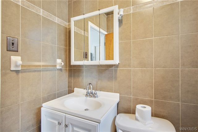 1784 William Street, Buffalo, NY 14206