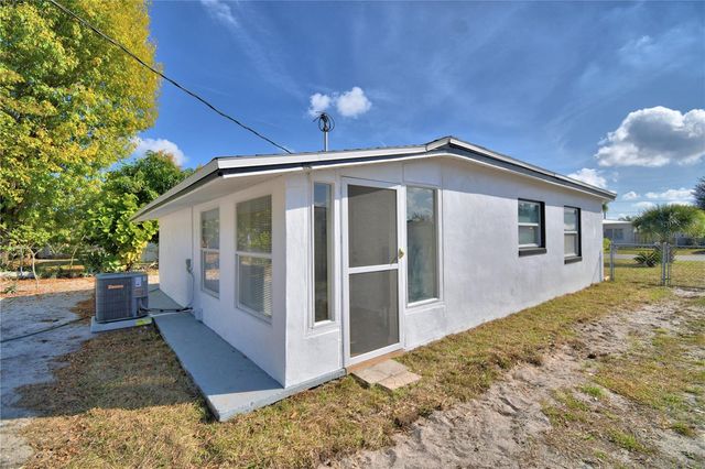 108 YALE AVENUE, Frostproof, FL 33843