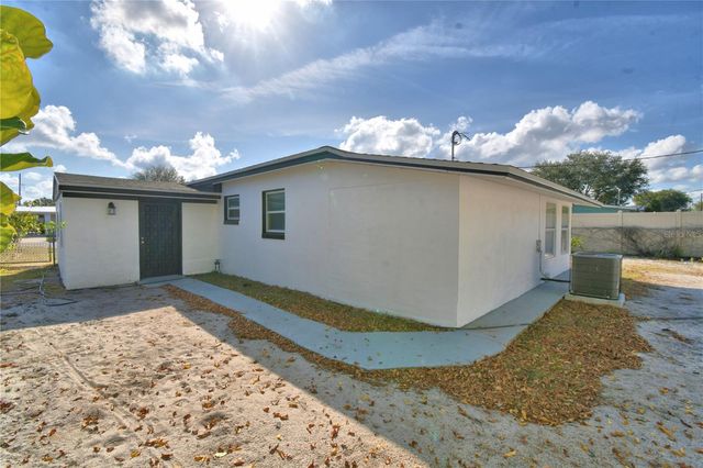 108 YALE AVENUE, Frostproof, FL 33843