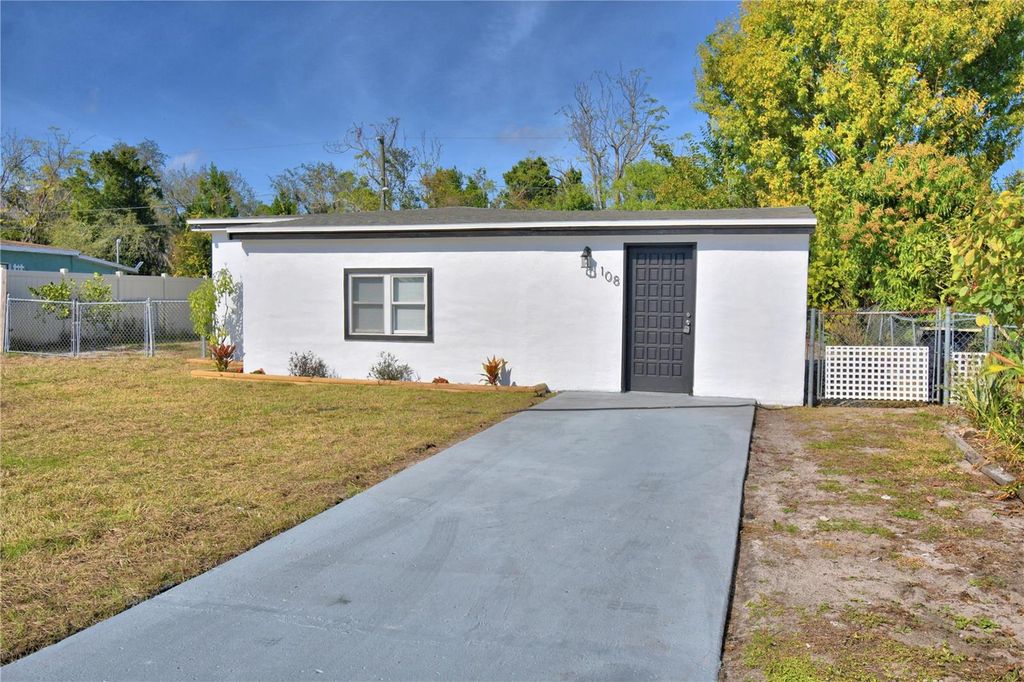 108 YALE AVENUE, Frostproof, FL 33843