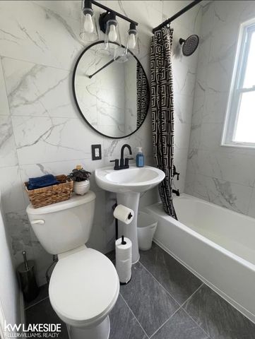 37861 Elm Lane, Harrison Twp, MI 48045