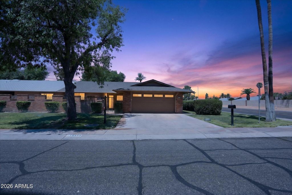18446 N 104TH Avenue, Sun City, AZ 85373