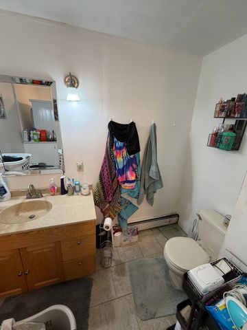 18-20 Elm Street, Derry, NH 03038