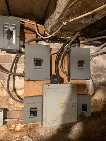 18-20 Elm Street, Derry, NH 03038