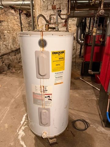 18-20 Elm Street, Derry, NH 03038