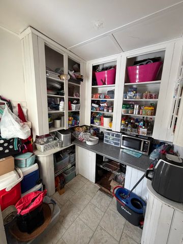 18-20 Elm Street, Derry, NH 03038