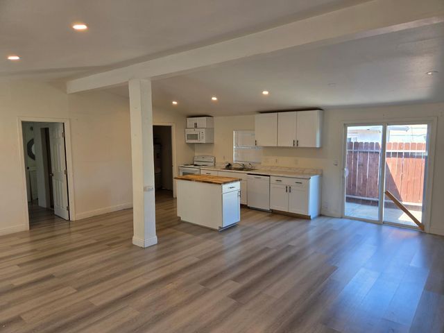 1301 Rene Ave, Sacramento, CA 95838