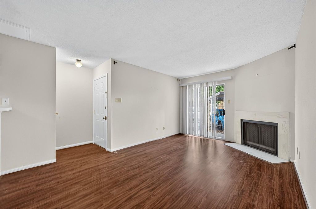 12550 Whittington Drive 710, Houston, TX 77077
