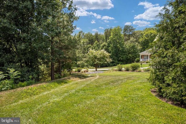 10012 HAZELNUT CT, Fredericksburg, VA 22407