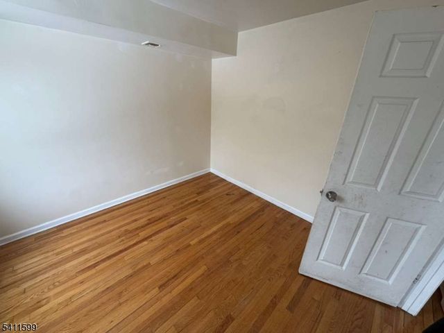 787 Clinton Ave, Newark City, NJ 07108