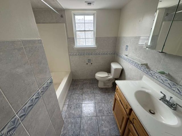 787 Clinton Ave, Newark City, NJ 07108