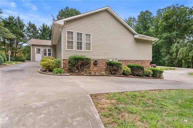 675 Country Club Road, Wilkesboro, NC 28697