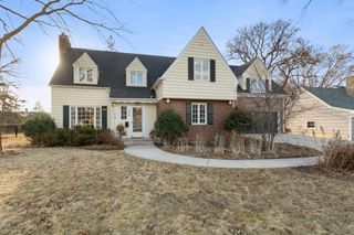 130 Ashley Road, Hopkins, MN 55343
