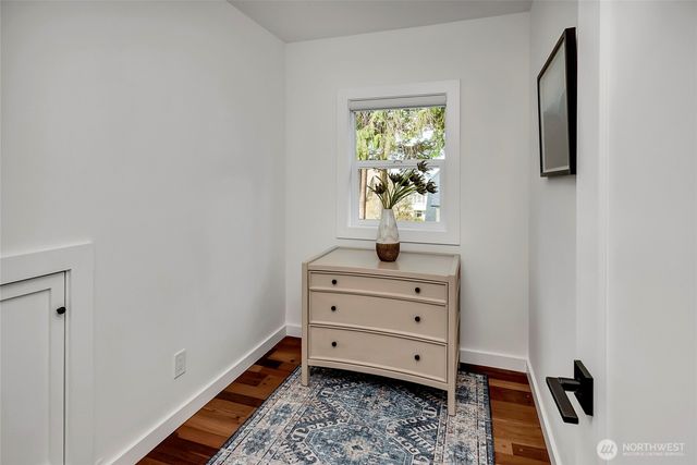 1919 11th Avenue E, Seattle, WA 98102