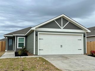 313 Grayson Baw Lane, Waller, TX 77484