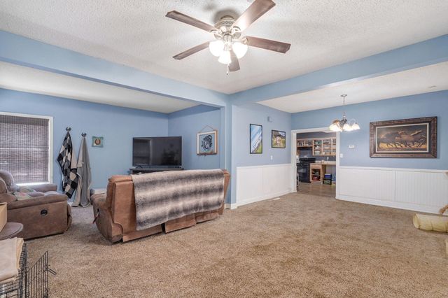 1747 N Texas Avenue, Springfield, MO 65803
