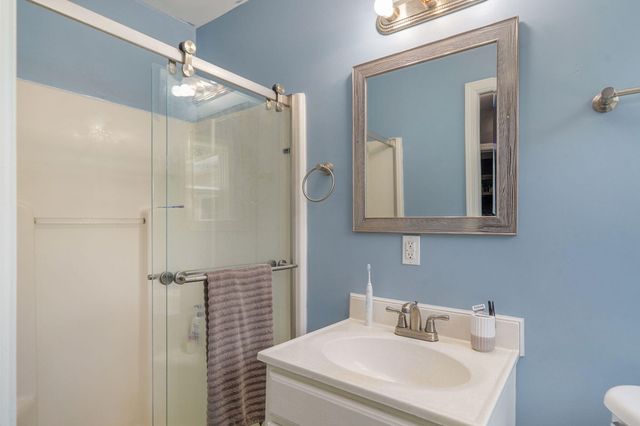 1747 N Texas Avenue, Springfield, MO 65803