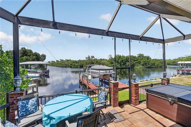 1298 Thompson ST, North Fort Myers, FL 33903