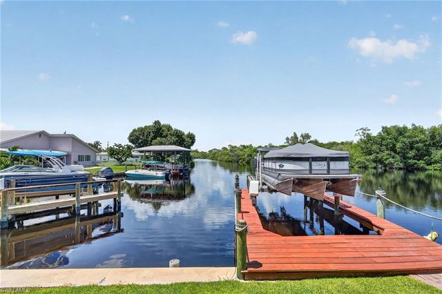 1298 Thompson ST, North Fort Myers, FL 33903