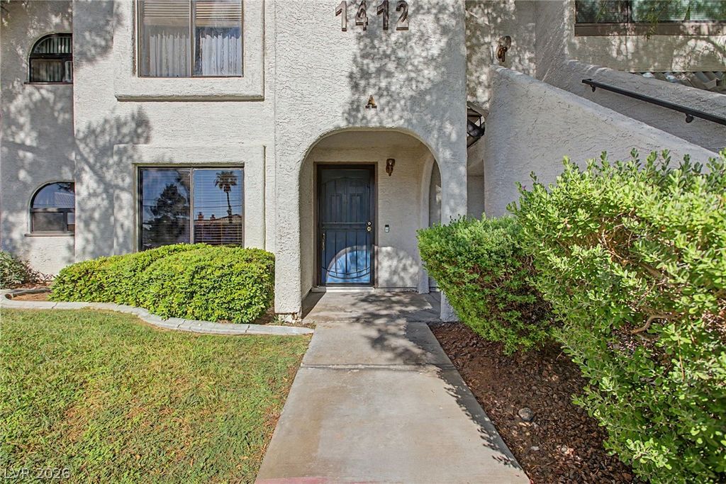 1412 Santa Margarita Street A, Las Vegas, NV 89146 — photo 2