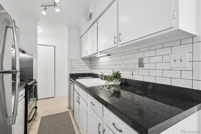 7665 E quincy Avenue 204, Denver, CO 80237