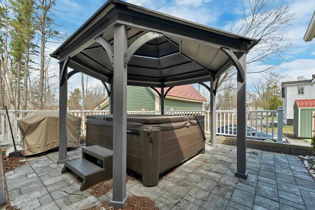 60 Highland Street, Plymouth, NH 03264