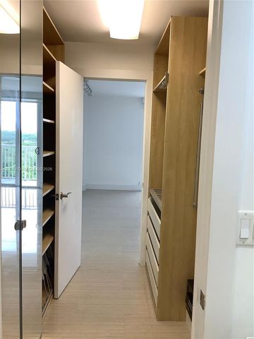 150 SE 25th Rd 14H, Miami, FL 33129