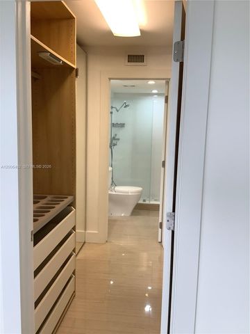 150 SE 25th Rd 14H, Miami, FL 33129