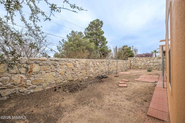 1237 Osage Court, Las Cruces, NM 88005