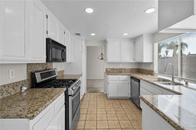 29784 Camino Cristal, Menifee, CA 92584