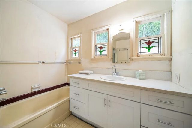 4118 Division Street, Los Angeles, CA 90065