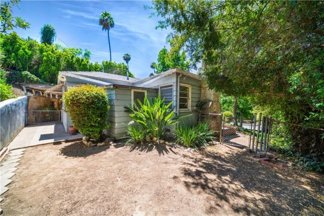4118 Division Street, Los Angeles, CA 90065