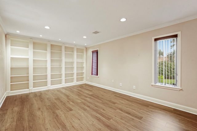 8003 Twin Hills Drive, Houston, TX 77071