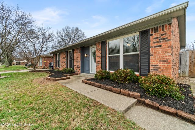 10812 Waycross Ave, Louisville, KY 40229