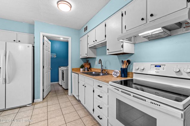 10812 Waycross Ave, Louisville, KY 40229